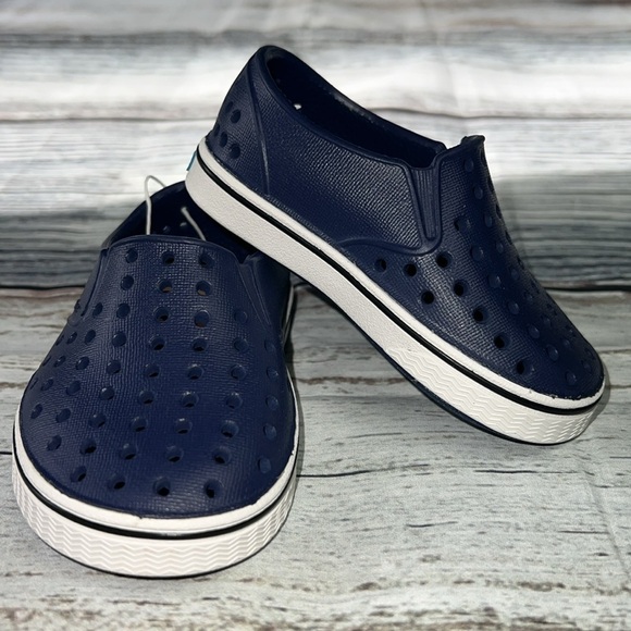 Native Unisex Shoe Regatta Blue/Shell White US size C-4 - Picture 1 of 6